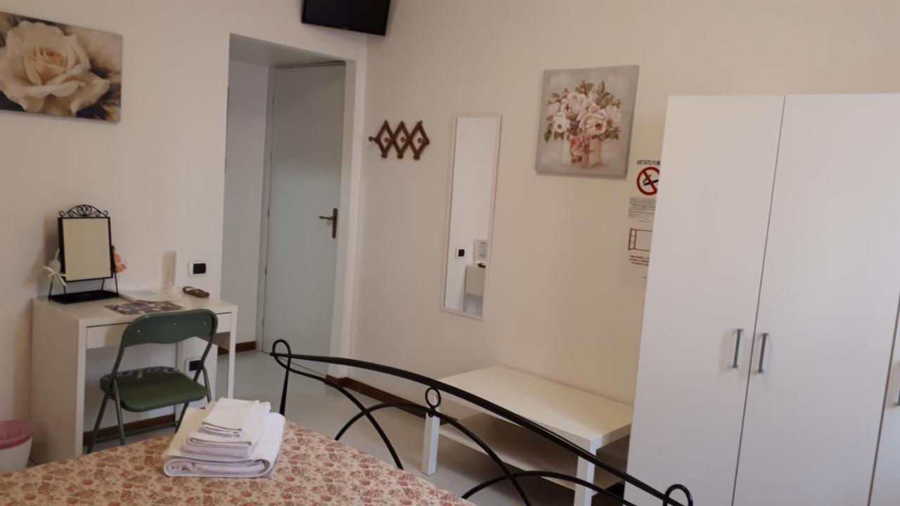 Affittacamere Il Conte Follonica Eksteriør billede
